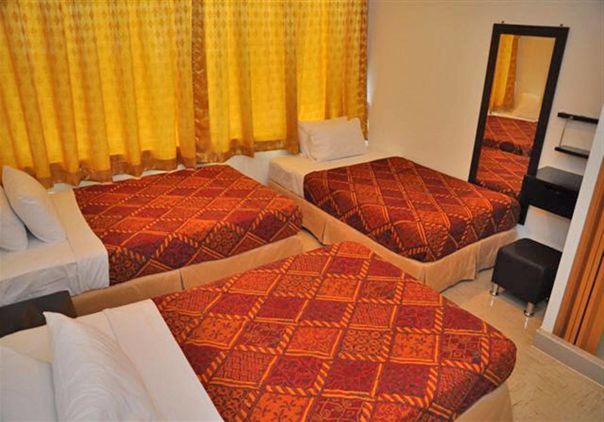 Old Budget Hotel George Town Exteriör bild